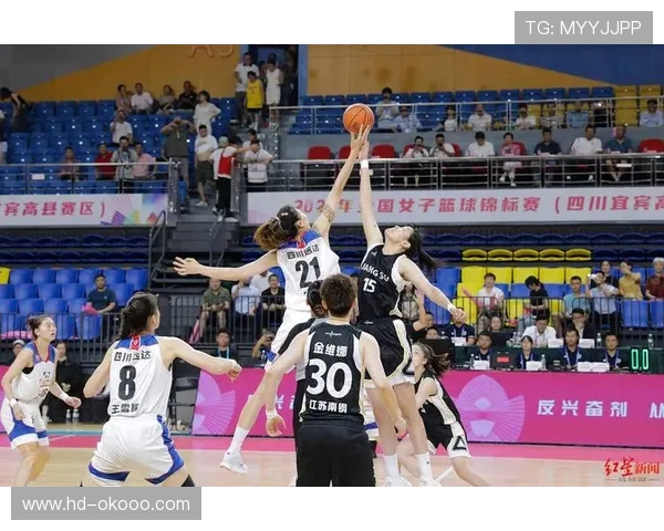 四川女曲决赛开局流畅配合,迅速确立领先优势